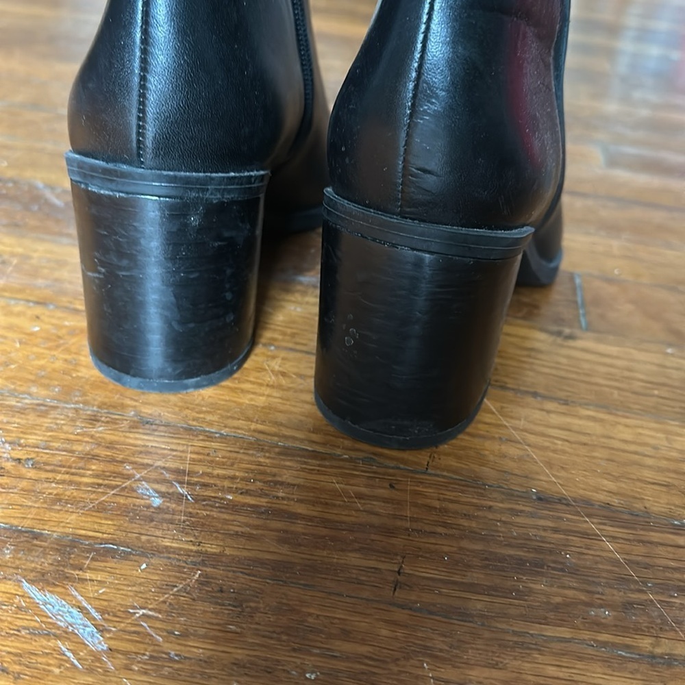 Sz 7.5 Franco Sarto Black Pointed Ankle Boots - Picture 5 of 7